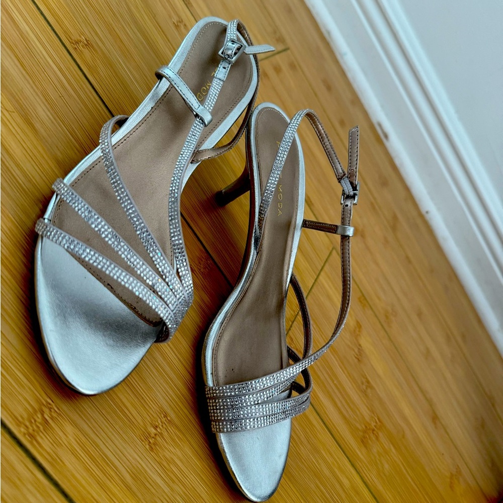 Pelle Moda sling back sandals